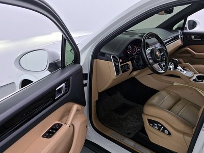 PORSCHE CAYENNE - 10