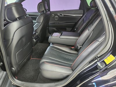 GENESIS G80 (RG3) - 9