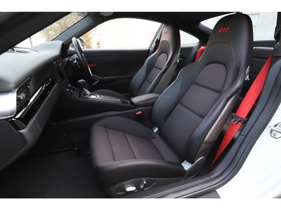 صورة مصغرة 41 لـ 2018 Porsche 911