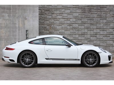 صورة مصغرة 17 لـ 2018 Porsche 911