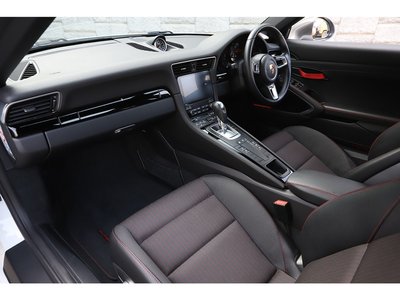 صورة مصغرة 39 لـ 2018 Porsche 911