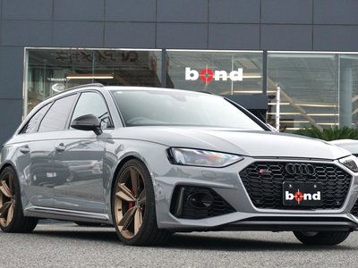 AUDI RS4 - 8