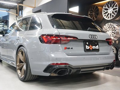 AUDI RS4 - 4