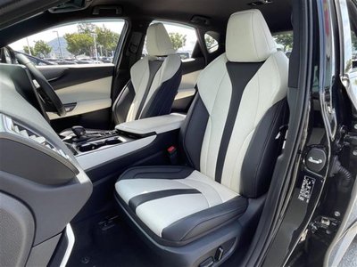2025 Lexus NX — миниатюра 35
