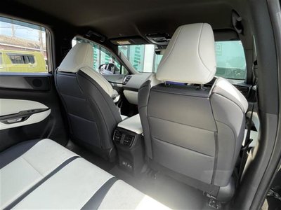 2025 Lexus NX — миниатюра 33