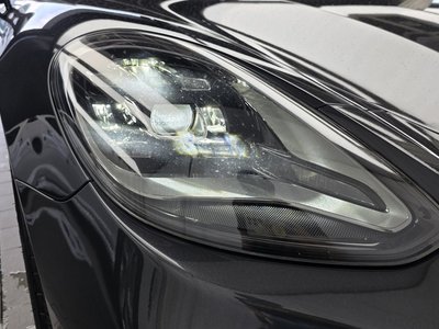 صورة 9 لـ 2022 Porsche PANAMERA