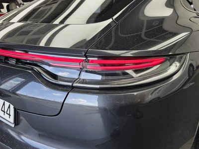 صورة 10 لـ 2022 Porsche PANAMERA