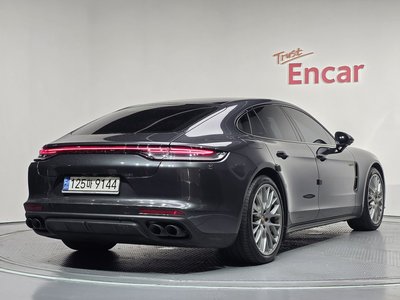 صورة 3 لـ 2022 Porsche PANAMERA