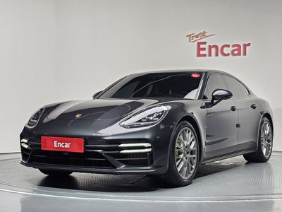 صورة 1 لـ 2022 Porsche PANAMERA