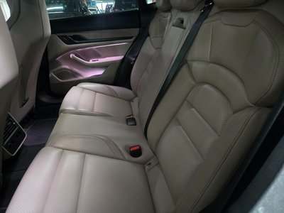 2022 Porsche TAYCAN thumbnail 12