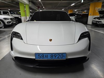 2022 Porsche TAYCAN photo 1