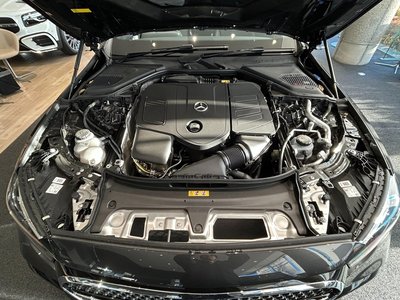 MERCEDES-BENZ E-CLASS - 4