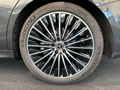 MERCEDES-BENZ E-CLASS - 6