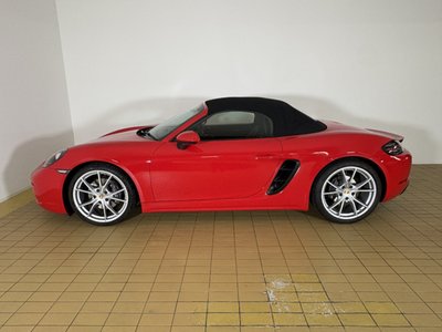 PORSCHE 718 BOXSTER - 4