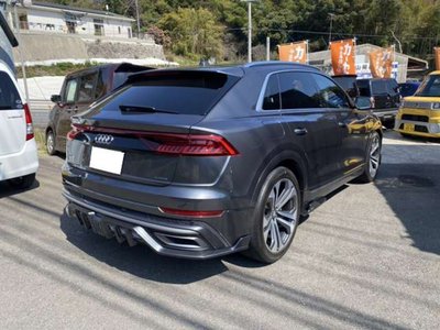 AUDI Q8 - 6