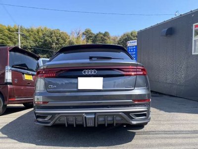 AUDI Q8 - 7