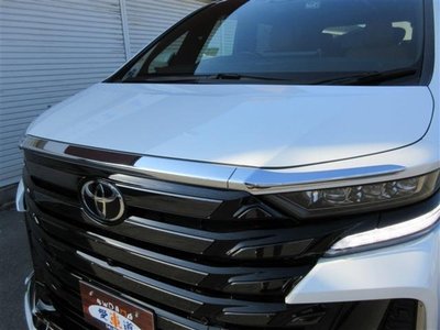 TOYOTA VELLFIRE - 3