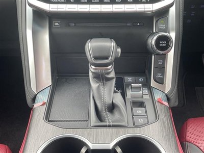 TOYOTA LAND CRUISER 300 - 10