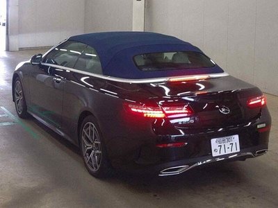 MERCEDES-BENZ E-CLASS - 2