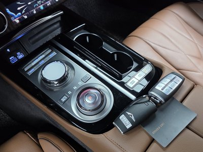 GENESIS G80 (RG3) - 9