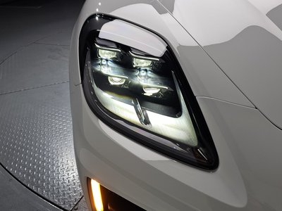 PORSCHE PANAMERA - 9