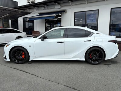 LEXUS IS - 5