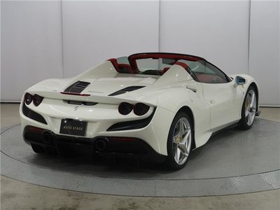 FERRARI F8 SPIDER - 8