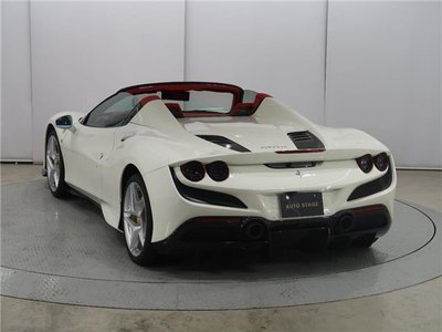 FERRARI F8 SPIDER - 9