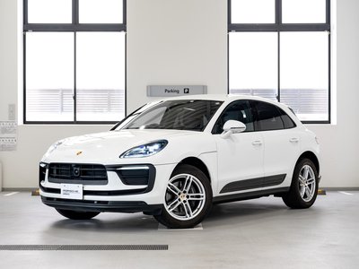 PORSCHE MACAN - 9