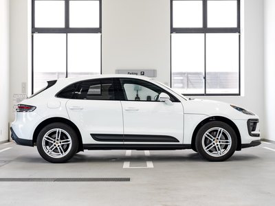 PORSCHE MACAN - 6