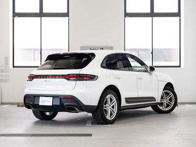 PORSCHE MACAN - 5