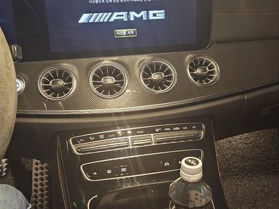 MERCEDES-BENZ E-CLASS - 10