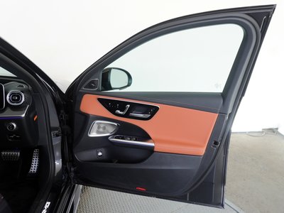 2024 Mercedes-BENZ C-CLASS AMG thumbnail 30