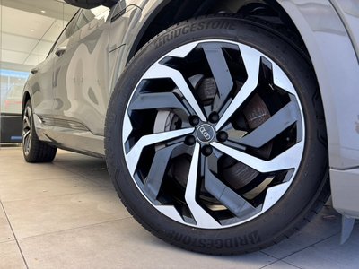 AUDI Q8 E-TRON - 10