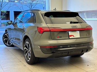 AUDI Q8 E-TRON - 9
