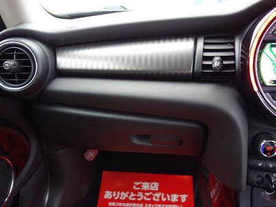 2016 MINI COOPER — миниатюра 19