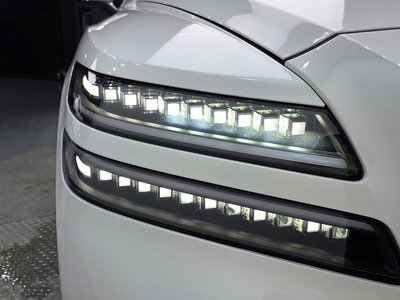 2024 Genesis GV80 photo 9