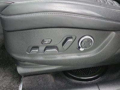صورة مصغرة 37 لـ 2024 Genesis GV80 COUPE