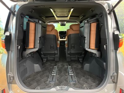 TOYOTA VELLFIRE - 10