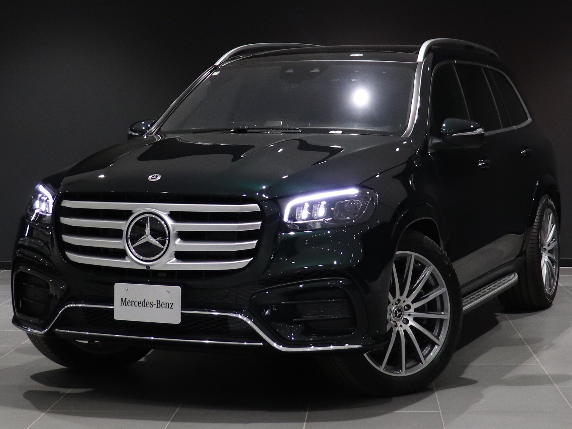 MERCEDES-BENZ GLS - View 1