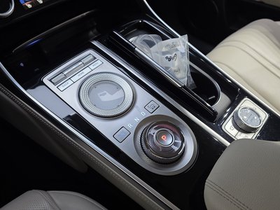2020 Genesis GV80 thumbnail 12