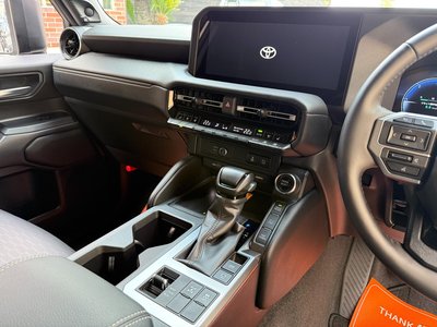 2025 Toyota LAND CRUISER 250 — миниатюра 14