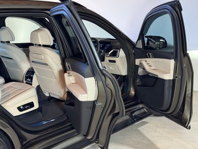 BMW X7 - 10
