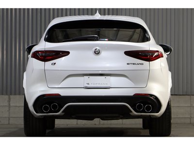 ALFA ROMEO STELVIO - 10