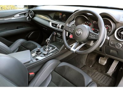 ALFA ROMEO STELVIO - 3