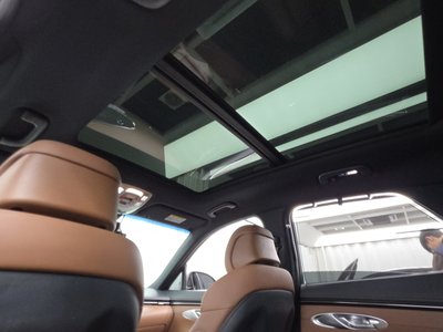 صورة مصغرة 18 لـ 2022 Genesis GV70