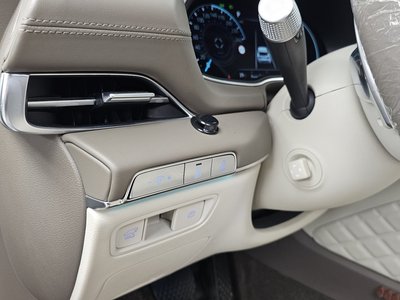 2023 Genesis GV80 — миниатюра 28
