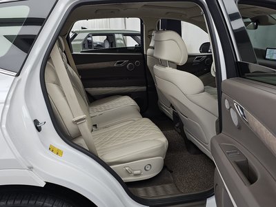 2023 Genesis GV80 — миниатюра 18