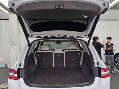 2023 Genesis GV80 — миниатюра 26