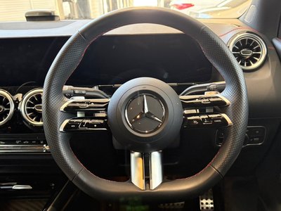 MERCEDES-BENZ EQA - 8
